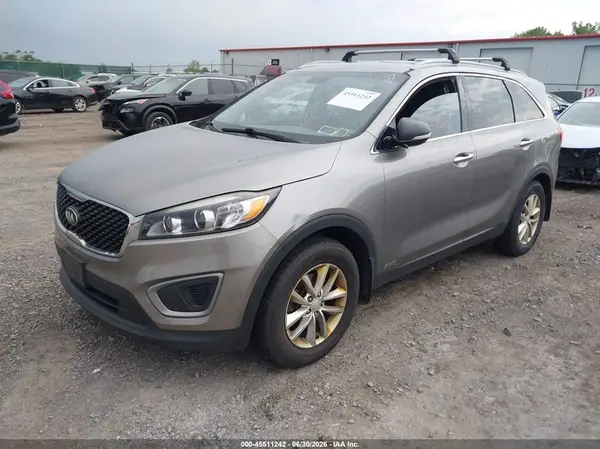 5XYPGDA3XGG014292 2016 KIA SORENTO - Image 2