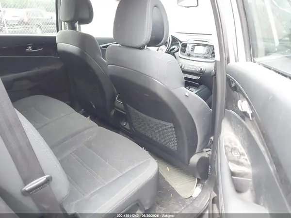 5XYPGDA3XGG014292 2016 KIA SORENTO - Image 8