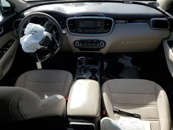 5XYPGDA3XGG016558 2016 KIA SORENTO - Image 8