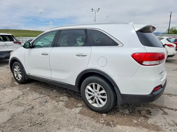 5XYPGDA3XGG025986 2016 KIA SORENTO - Image 2