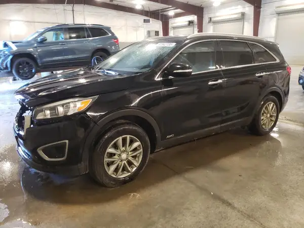 5XYPGDA3XGG026863 2016 KIA SORENTO - Image 1