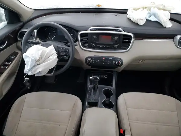 5XYPGDA3XGG032534 2016 KIA SORENTO - Image 8