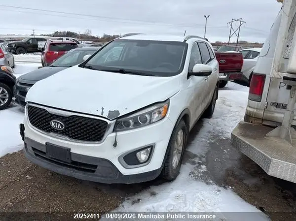 5XYPGDA3XGG040049 2016 KIA SORENTO - Image 2
