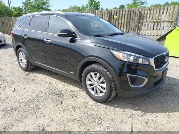 5XYPGDA3XGG044182 2016 KIA SORENTO - Image 1