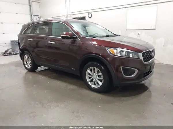5XYPGDA3XGG044375 2016 KIA SORENTO - Image 1