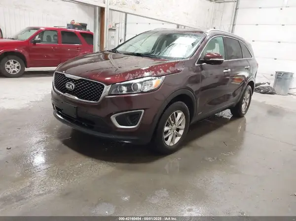 5XYPGDA3XGG044375 2016 KIA SORENTO - Image 2