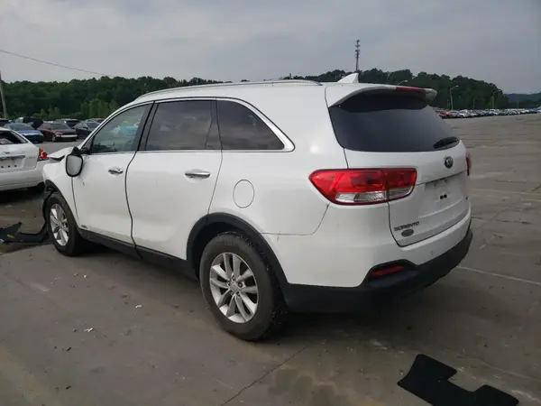 5XYPGDA3XGG044697 2016 KIA SORENTO - Image 2