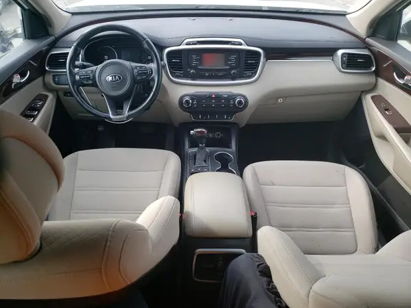 5XYPGDA3XGG044697 2016 KIA SORENTO - Image 8
