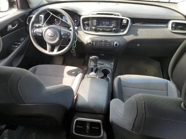 5XYPGDA3XGG054517 2016 KIA SORENTO - Image 8