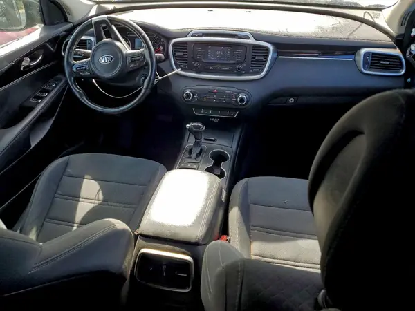 5XYPGDA3XGG060219 2016 KIA SORENTO - Image 8