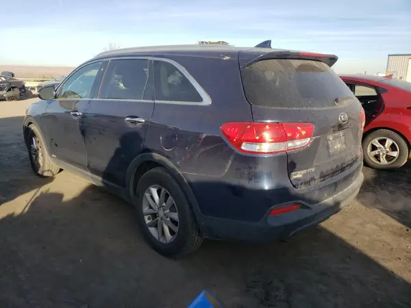 5XYPGDA3XGG062603 2016 KIA SORENTO - Image 2