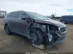 5XYPGDA3XGG063010 2016 KIA SORENTO