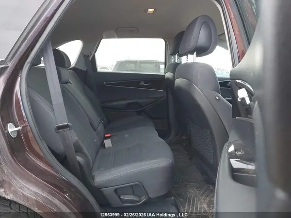 5XYPGDA3XGG063010 2016 KIA SORENTO - Image 8