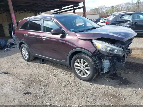 5XYPGDA3XGG078803 2016 KIA SORENTO - Image 1
