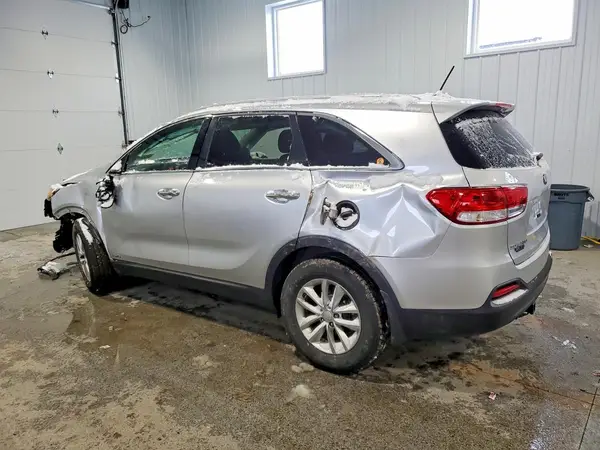 5XYPGDA3XGG086397 2016 KIA SORENTO - Image 2
