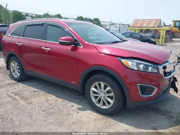 5XYPGDA3XGG087064 2016 KIA SORENTO - Image 1