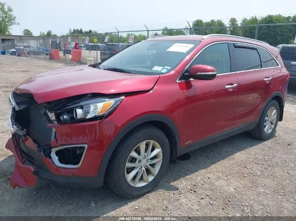 5XYPGDA3XGG087064 2016 KIA SORENTO - Image 2