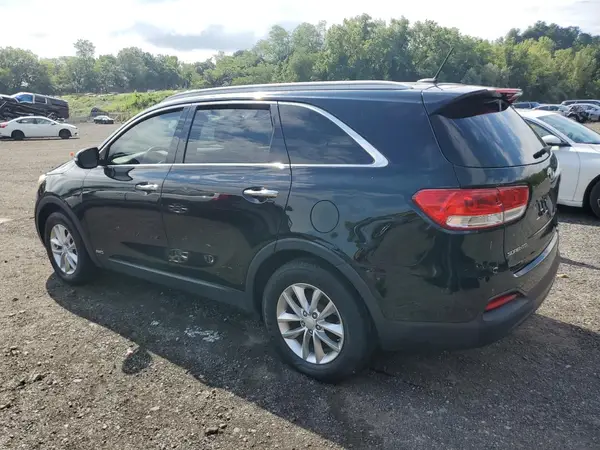 5XYPGDA3XGG105501 2016 KIA SORENTO - Image 2