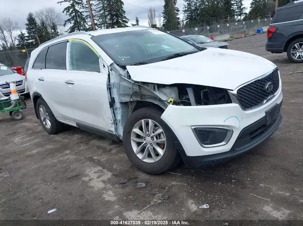 5XYPGDA3XGG107636 2016 KIA SORENTO - Image 1