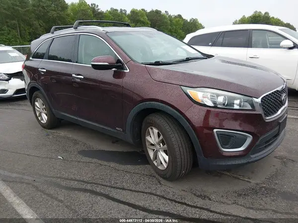 5XYPGDA3XGG128101 2016 KIA SORENTO - Image 1