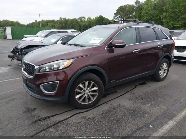 5XYPGDA3XGG128101 2016 KIA SORENTO - Image 2