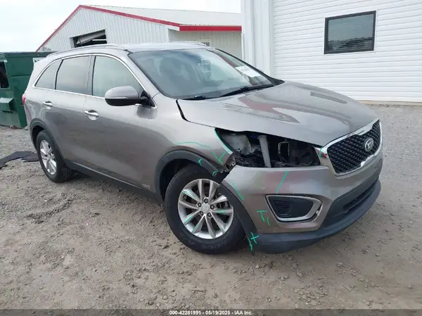 5XYPGDA3XGG169442 2016 KIA SORENTO - Image 1