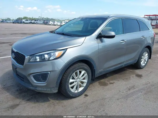 5XYPGDA3XHG232105 2017 KIA SORENTO - Image 2