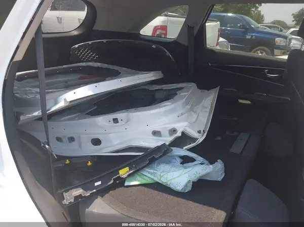 5XYPGDA3XHG253035 2017 KIA SORENTO - Image 8