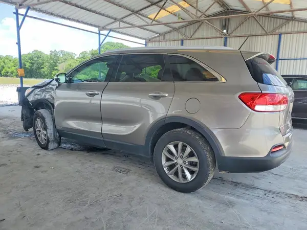 5XYPGDA3XHG253200 2017 KIA SORENTO - Image 2