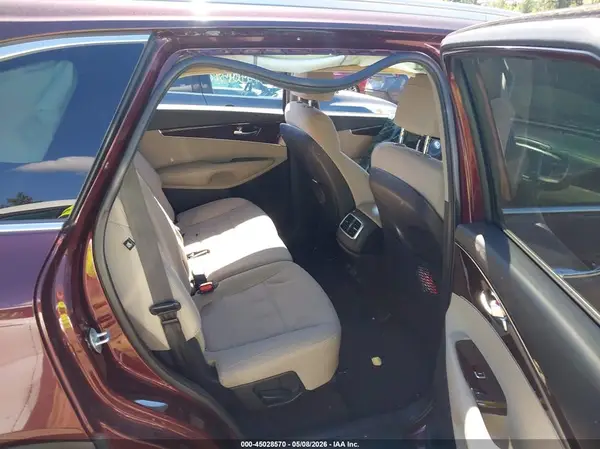 5XYPGDA3XHG255626 2017 KIA SORENTO - Image 8