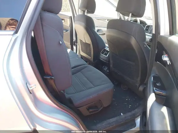 5XYPGDA3XHG259918 2017 KIA SORENTO - Image 8