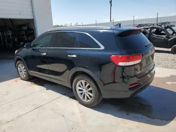 5XYPGDA3XHG263872 2017 KIA SORENTO - Image 2