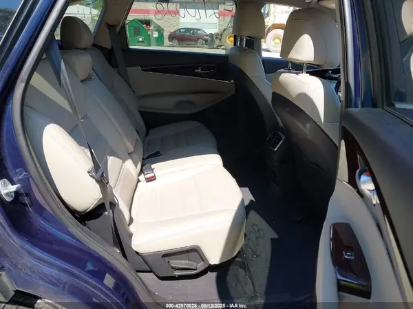 5XYPGDA3XHG266996 2017 KIA SORENTO - Image 8