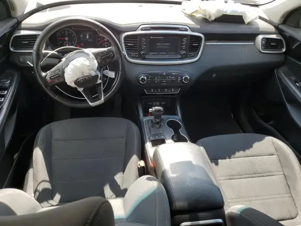 5XYPGDA3XHG268084 2017 KIA SORENTO - Image 8
