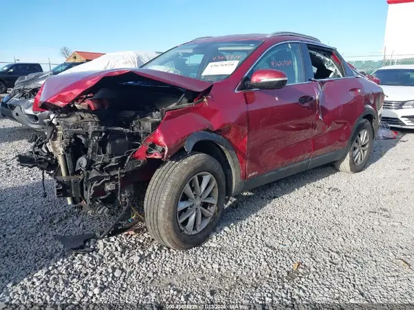 5XYPGDA3XHG282132 2017 KIA SORENTO - Image 2