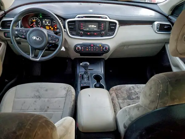 5XYPGDA3XHG284267 2017 KIA SORENTO - Image 8