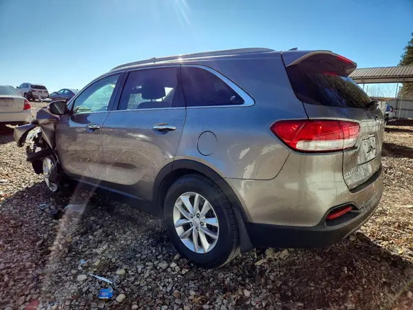 5XYPGDA3XHG284849 2017 KIA SORENTO - Image 2