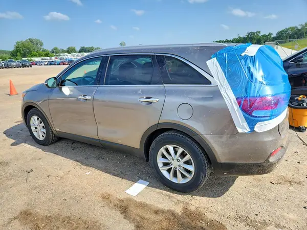 5XYPGDA3XHG286309 2017 KIA SORENTO - Image 2