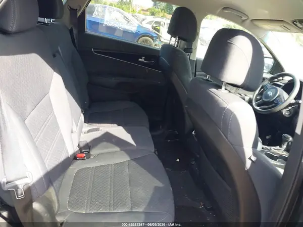 5XYPGDA3XHG295656 2017 KIA SORENTO - Image 8
