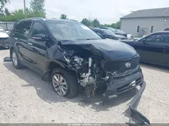 5XYPGDA3XHG297780 2017 KIA SORENTO
