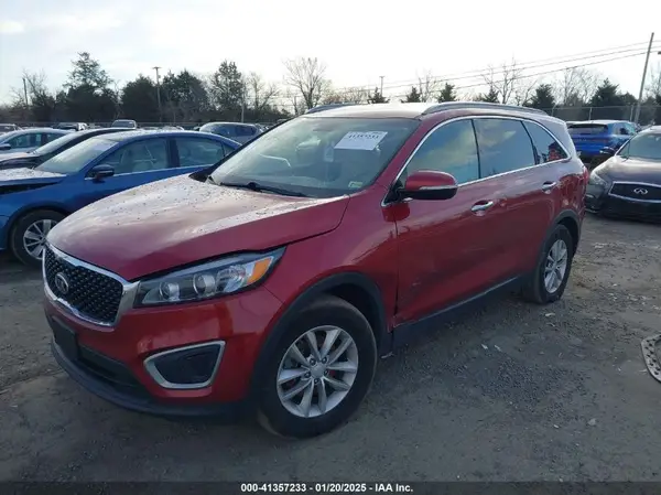 5XYPGDA3XHG303562 2017 KIA SORENTO - Image 2