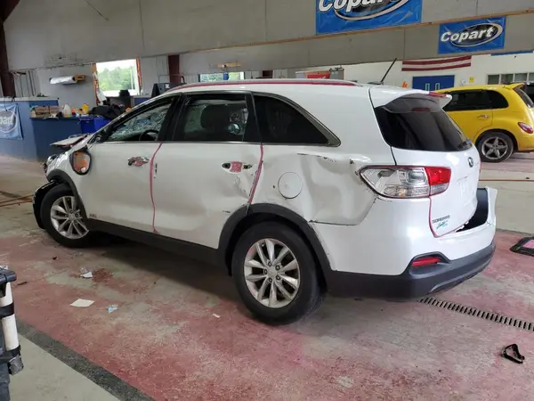5XYPGDA3XHG305036 2017 KIA SORENTO - Image 2