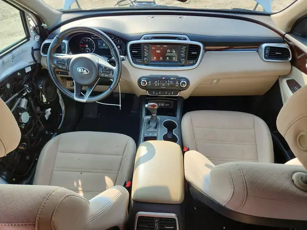 5XYPGDA3XHG321334 2017 KIA SORENTO - Image 8