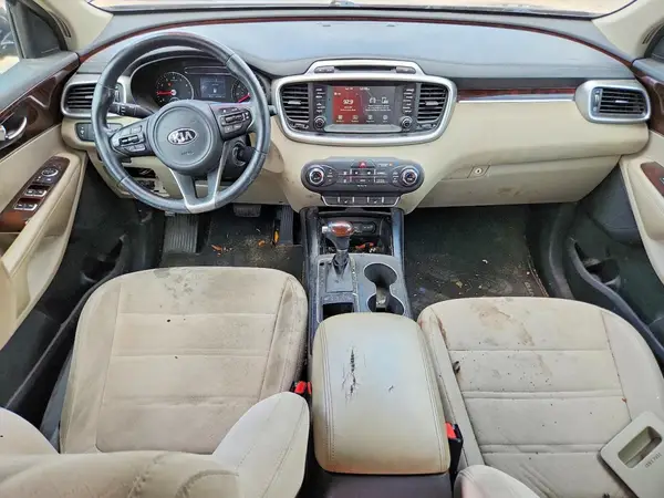 5XYPGDA3XHG324802 2017 KIA SORENTO - Image 8