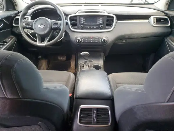 5XYPGDA3XHG325075 2017 KIA SORENTO - Image 8