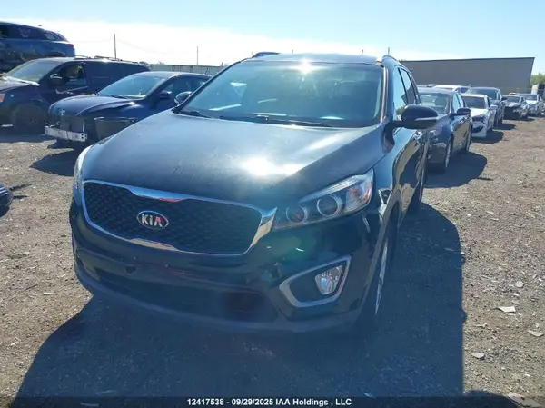 5XYPGDA3XHG326226 2017 KIA SORENTO - Image 2