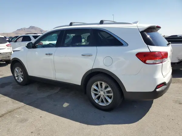 5XYPGDA3XHG330891 2017 KIA SORENTO - Image 2