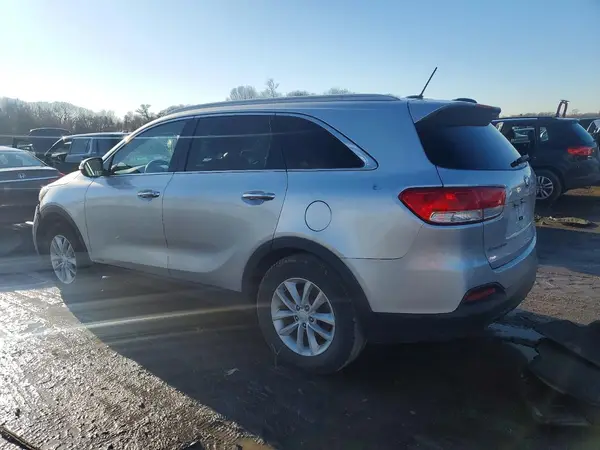 5XYPGDA3XHG333595 2017 KIA SORENTO - Image 2