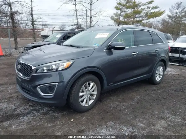 5XYPGDA3XJG339502 2018 KIA SORENTO - Image 2