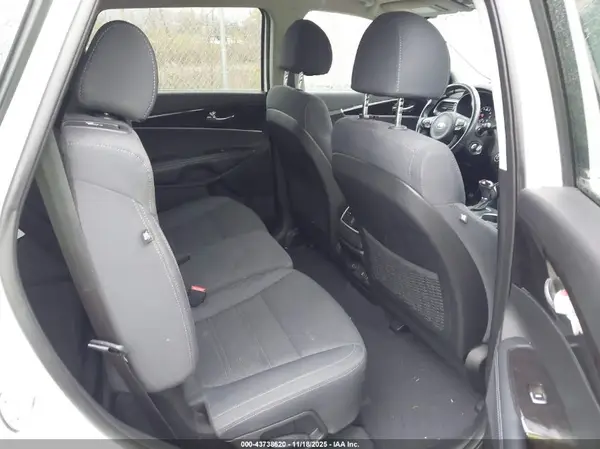 5XYPGDA3XJG348376 2018 KIA SORENTO - Image 8